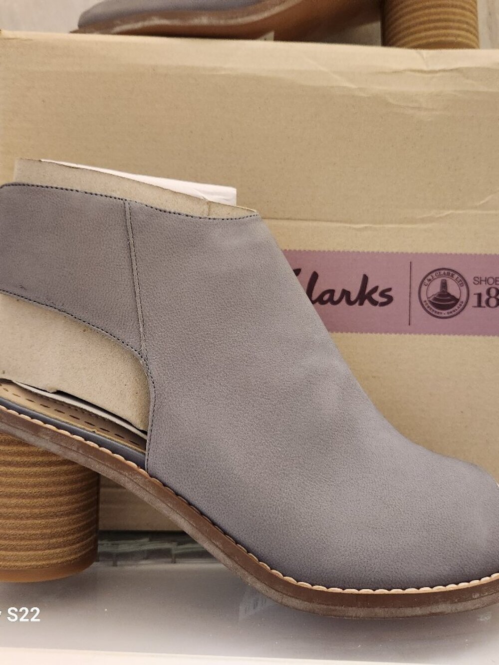 Clarks Glacier Charm Grey/Blue Opened toe Shooties. NIB. Size 8